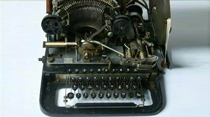 Hitler’s coding machine meets its nemesis Hitler’s coding machine meets its nemesis