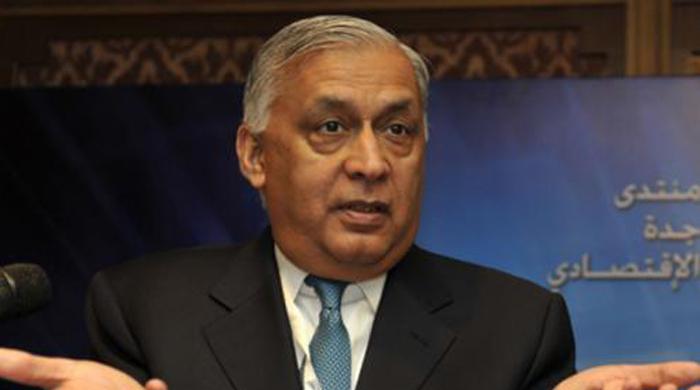 Clinton’s visit aimed to save Nawaz from hanging: ex-PM