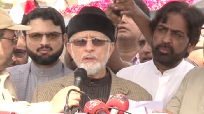 Tahirul Qadri returns to Pakistan, announces protests on June 17