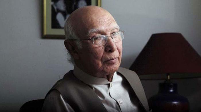 India shying away from dialogue to avoid Kashmir issue: Sartaj