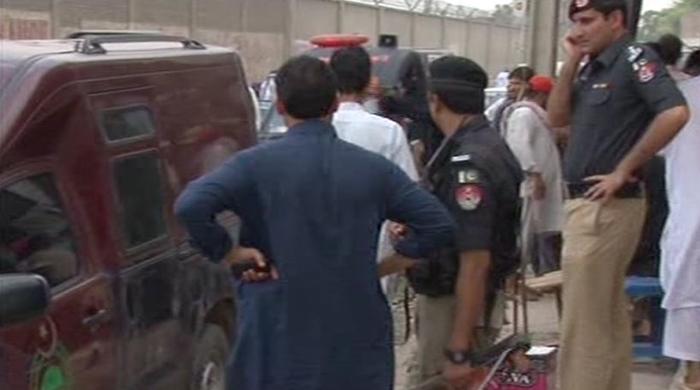 One killed in grenade attack in Peshawar