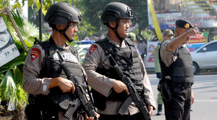 Suicide attack on Indonesian police station, officer injured