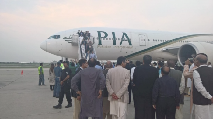 PM Nawaz Sharif returns to Pakistan after 48 days