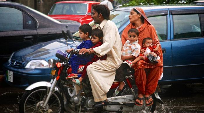 Pakistan becomes sixth most populated country