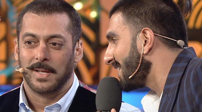 Salman Khan hits out at Ranveer Singh for dancing at 'Sultan' screening