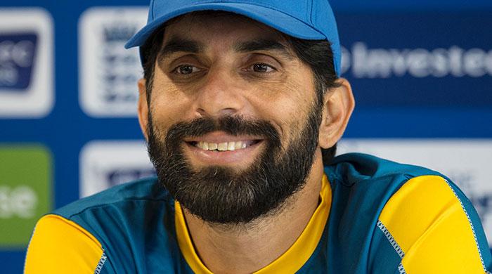 Misbah says ‘no disrespect’ in press-up routine