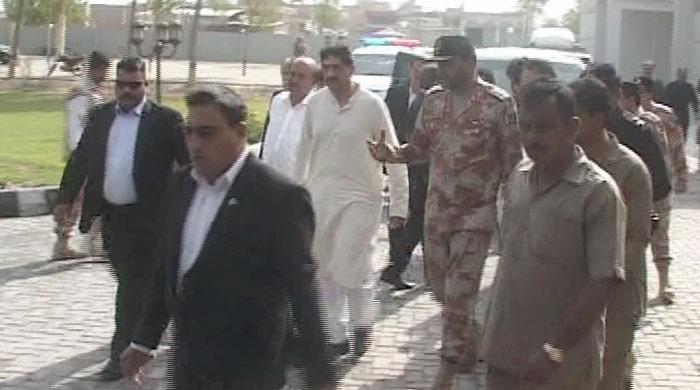 CM Sindh Murad Ali Shah leaves for Dubai
