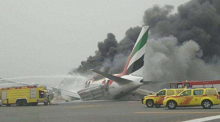 Emirates Airline flight crash-lands at Dubai airport