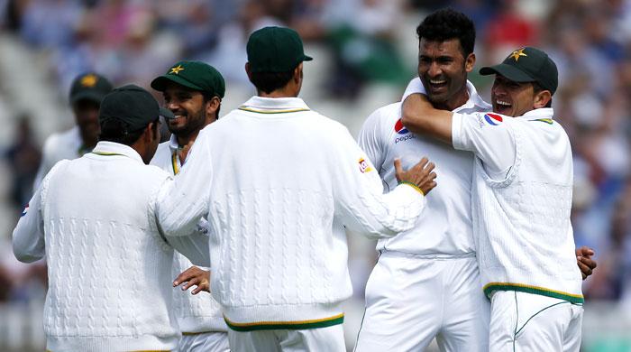 Sohail's five-wicket haul helps Pakistan dismiss England for 297