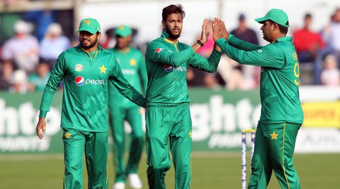 Five-star Imad hopes to keep shining