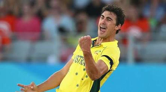 Starc breaks Saqlain's record