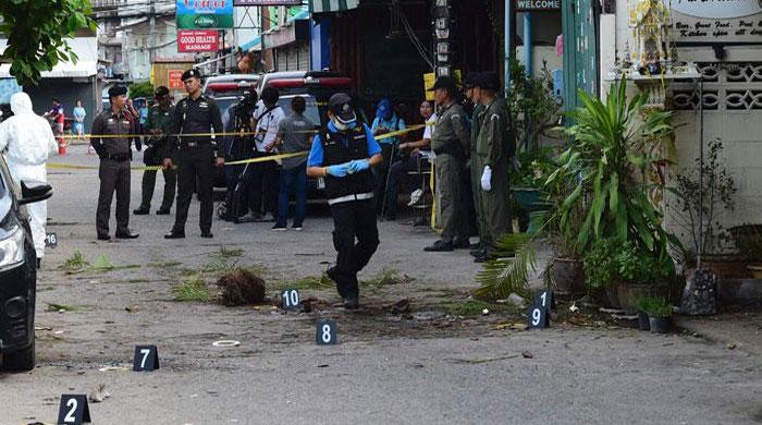 Bomb blasts kill one, wound 30 in southern Thailand: police