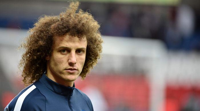Luiz back at Chelsea, tops off billion-pound transfer blitz 