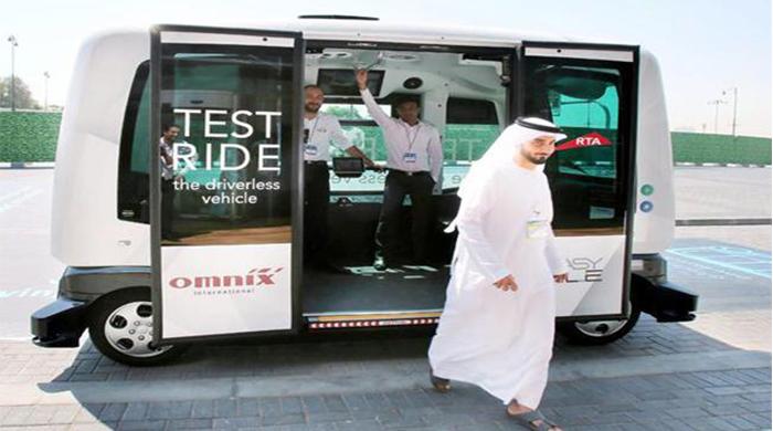 Dubai unveils its first driverless minibus