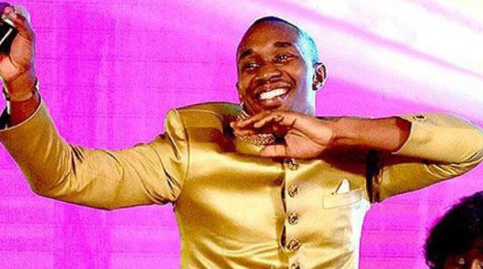 Dwayne Bravo showing his musical skills in Bollywood