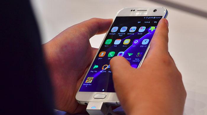 Florida man sues Samsung, says Galaxy Note 7 exploded