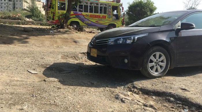 Damaged roads, bridges causing severe traffic jams in Karachi