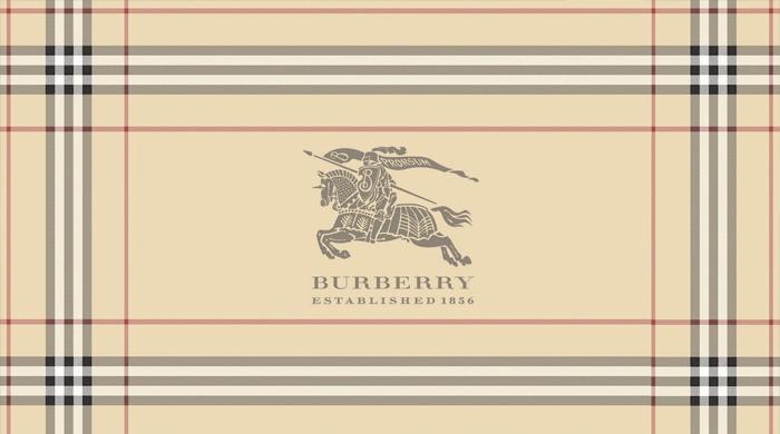 Burberry inspires nostalgia, Christopher Kane elevates Crocs