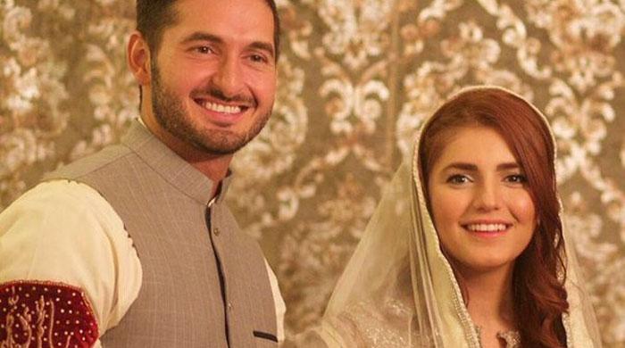 Coke Studio star Momina Mustehsan gets engaged