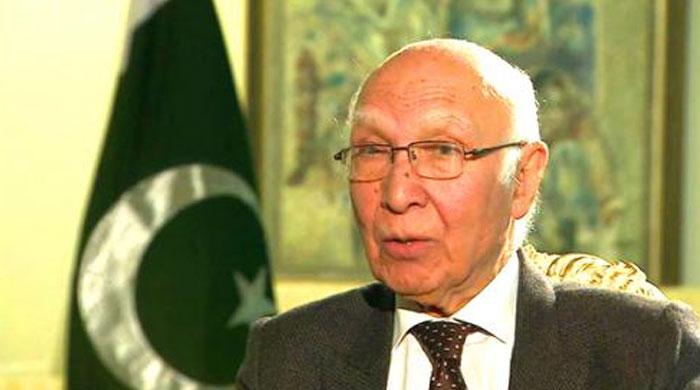 Indian attempts to isolate Pakistan have failed: Sartaj