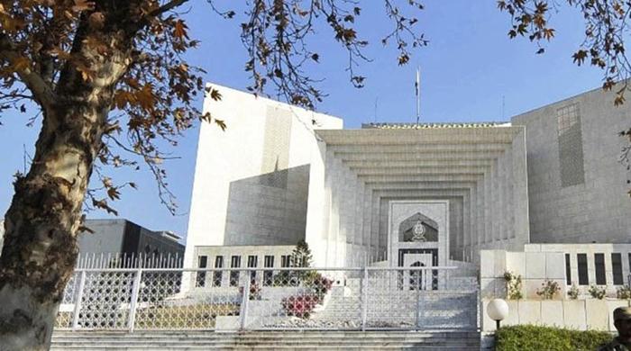 SC admits petitions to investigate Panama Leaks
