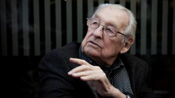 Oscar-winning Polish film director Wajda dies aged 90