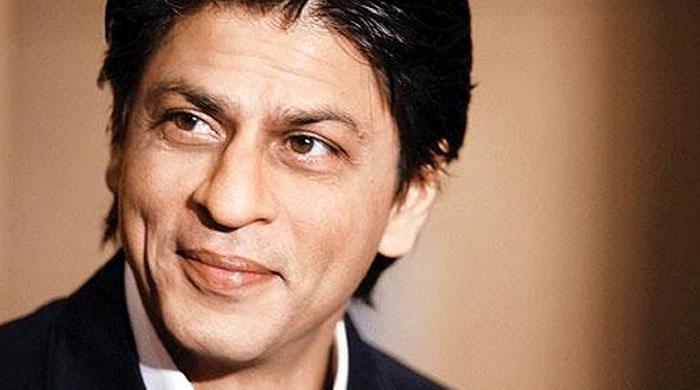 Fans asked SRK questions on Twitter, and the answers were hilarious