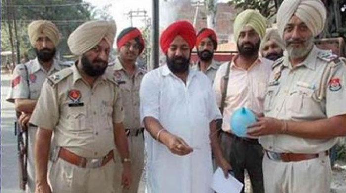 Indian police claim to confiscate ‘Pakistani balloon’