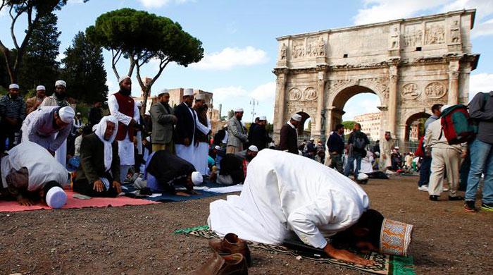 Muslims pray at Colosseum, protesting against Rome mosque closures