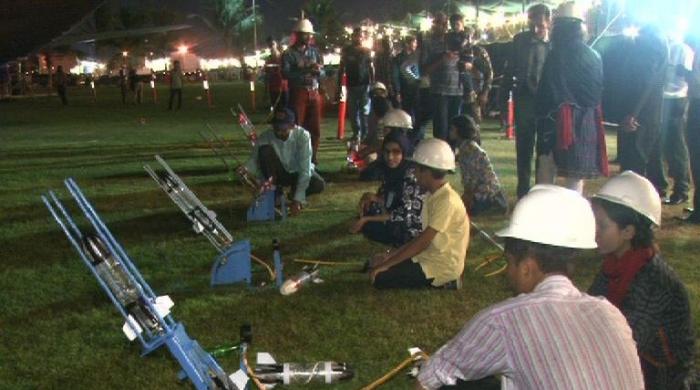 Space week held in Karachi