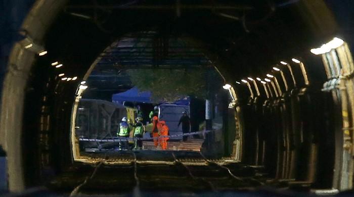 Seven killed as London tram comes off the rails