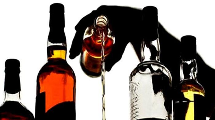 SC issues interim order to reopen wine shops in Sindh