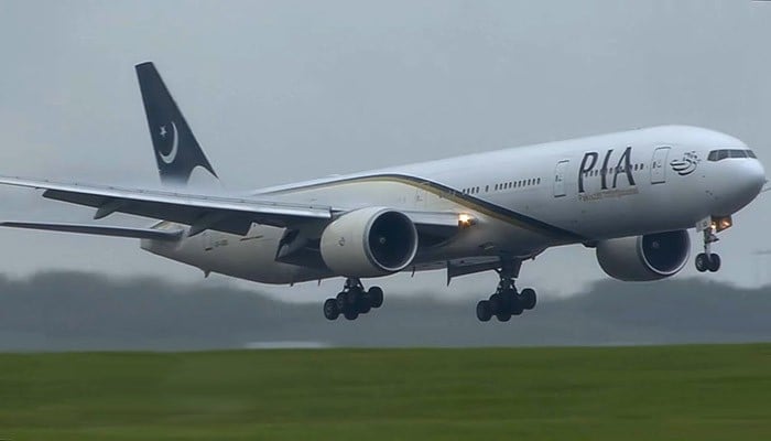 Pakistan International Airlines weighs Boeing, Airbus aircraft orders ...