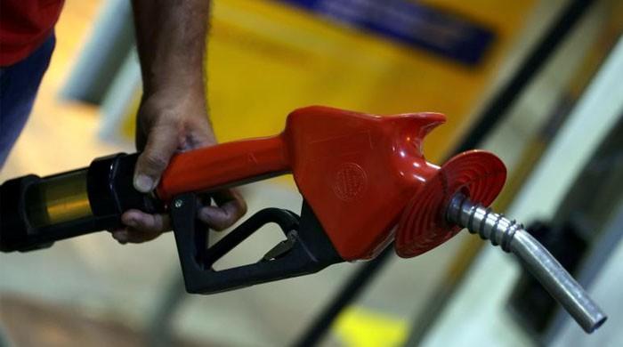 Oil falls $2 a barrel on OPEC cut uncertainty ahead of meeting Oil falls $2 a barrel on OPEC cut uncertainty ahead of meeting