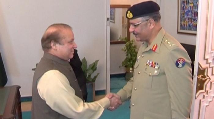 CJCSC General Zubair Mehmood Hayat calls on PM