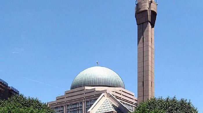 Mosques in America seek security after receiving hate mail