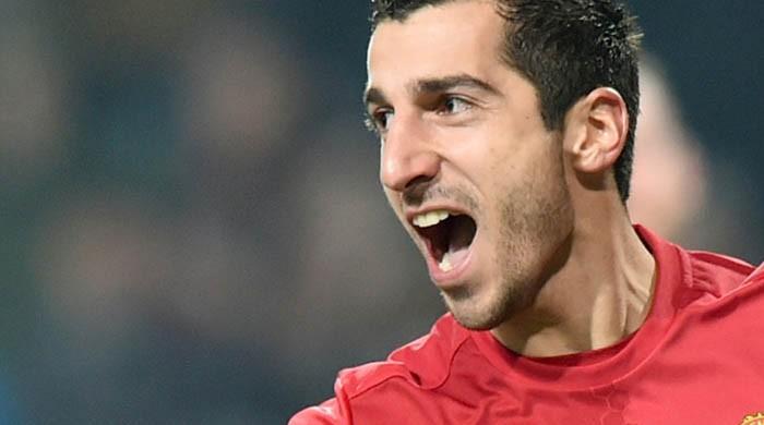 Mkhitaryan breaks duck as United go through