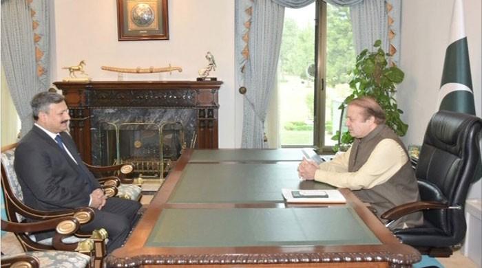 PM holds farewell meeting with Lt Gen Rizwan Akhtar