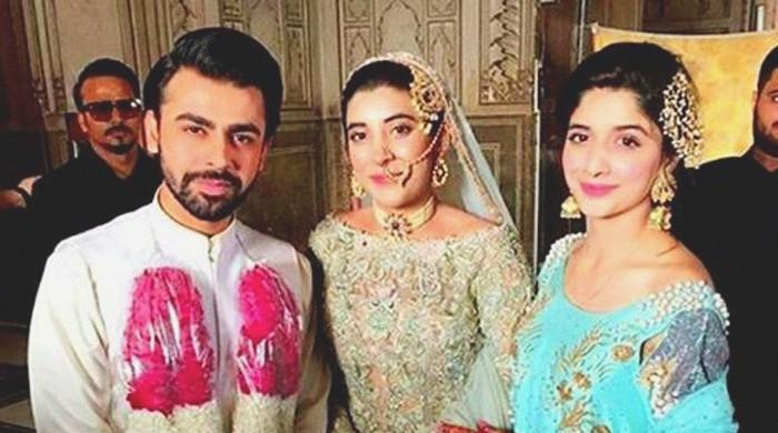 Urwa, Farhan say 'qubool hai' at Badshahi Mosque