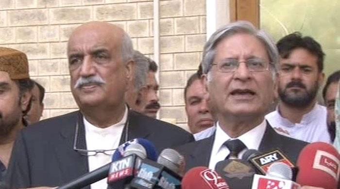 Opposition seeks Nisar's resignation after Quetta massacre report