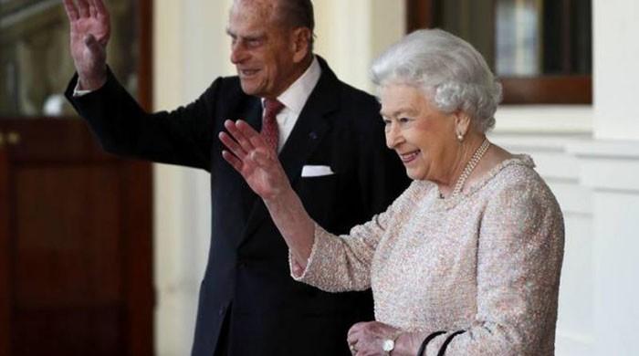 Tennis: Queen Elizabeth stands down as All England Club patron
