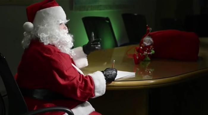 Santa renews pilot's license
