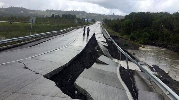 Major quake of magnitude 7.6 strikes Chile, tsunami warning lifted