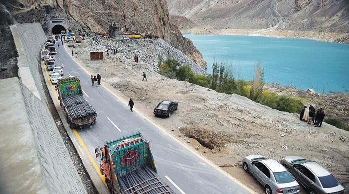 Pakistan to secure $1 bn in Chinese financing for roads: official Pakistan to secure $1 bn in Chinese financing for roads: official
