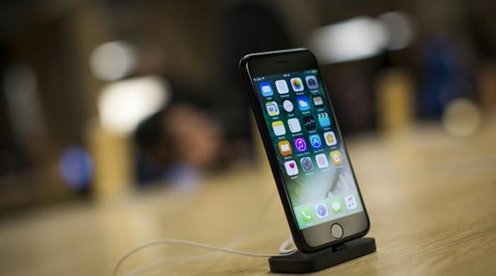 Smartphone revolution blazes on as iPhone turns 10