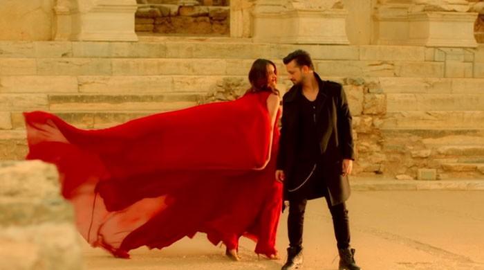 Atif aslam sales pehli dafa