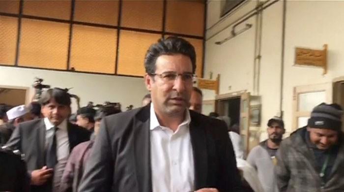 Wasim Akram agrees to out-of-court settlement with car shooting suspect