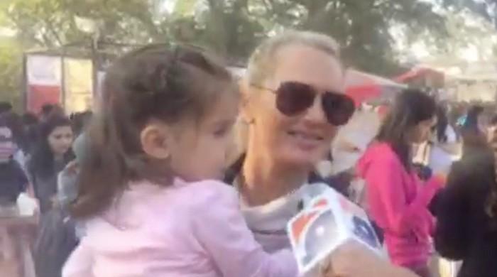 Watch: Shaniera Akram at Karachi Eat