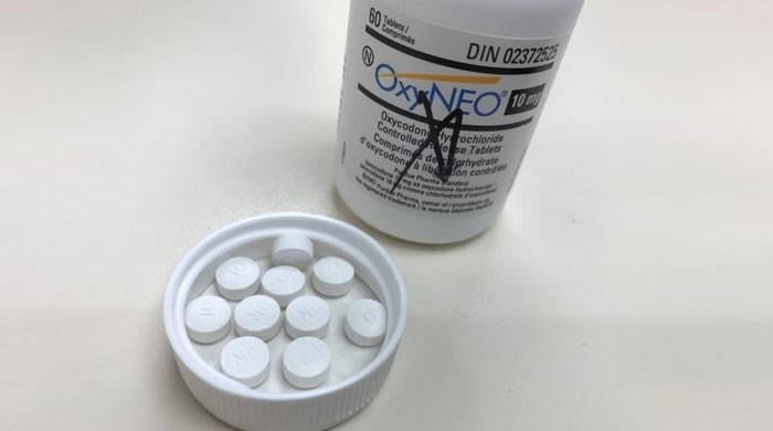 Canada seeks warnings on prescription painkillers amid rising deaths
