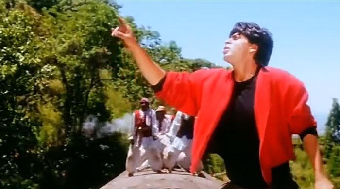 Ahead of Jawan: 7 Iconic Shah Rukh Khan Train Sequences chaiyya chaiyya  ddlj pathaan